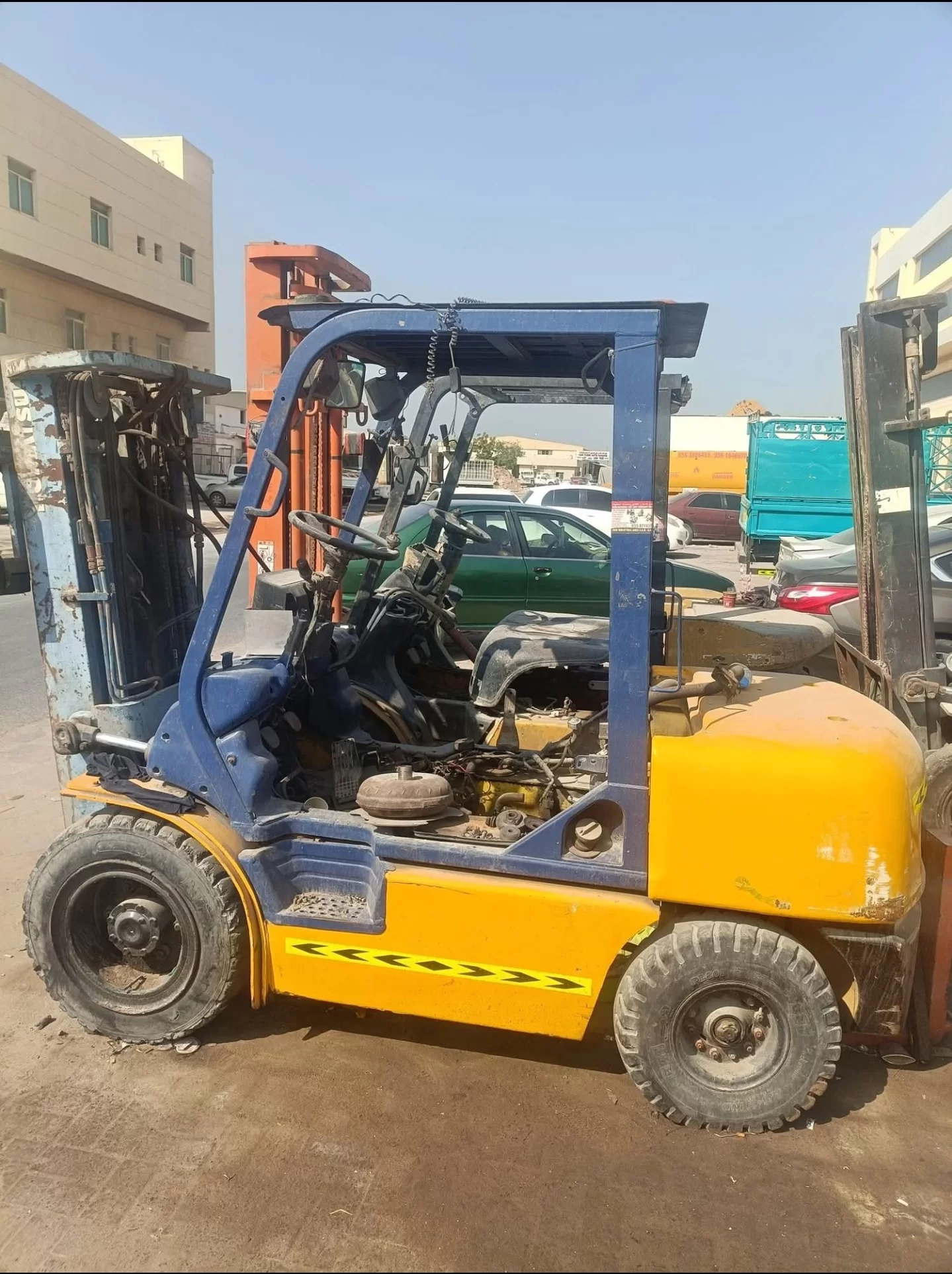 تأجير رافعات شوكية (فوركلفت ديزل وكهرباء) في الدمام الجبيل القطيف بقيق الخبر
