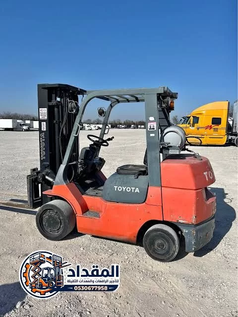 تأجير رافعات شوكية (فوركلفت) في الرياض | الخرج | الدرعية | تحميل وتنزيل ونقل بضائع | خدمة فورية 📞 0530677958