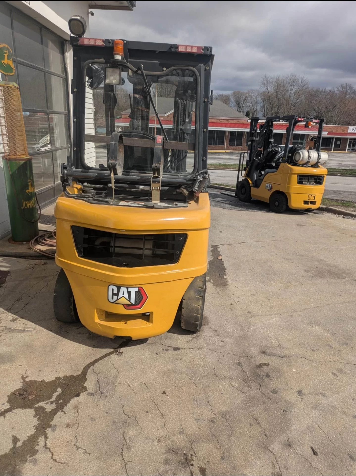 رافعة شوكية 1طن 2طن 3طن 5طن 7طن للإيجار جدة (Forklift Rental Jeddah )