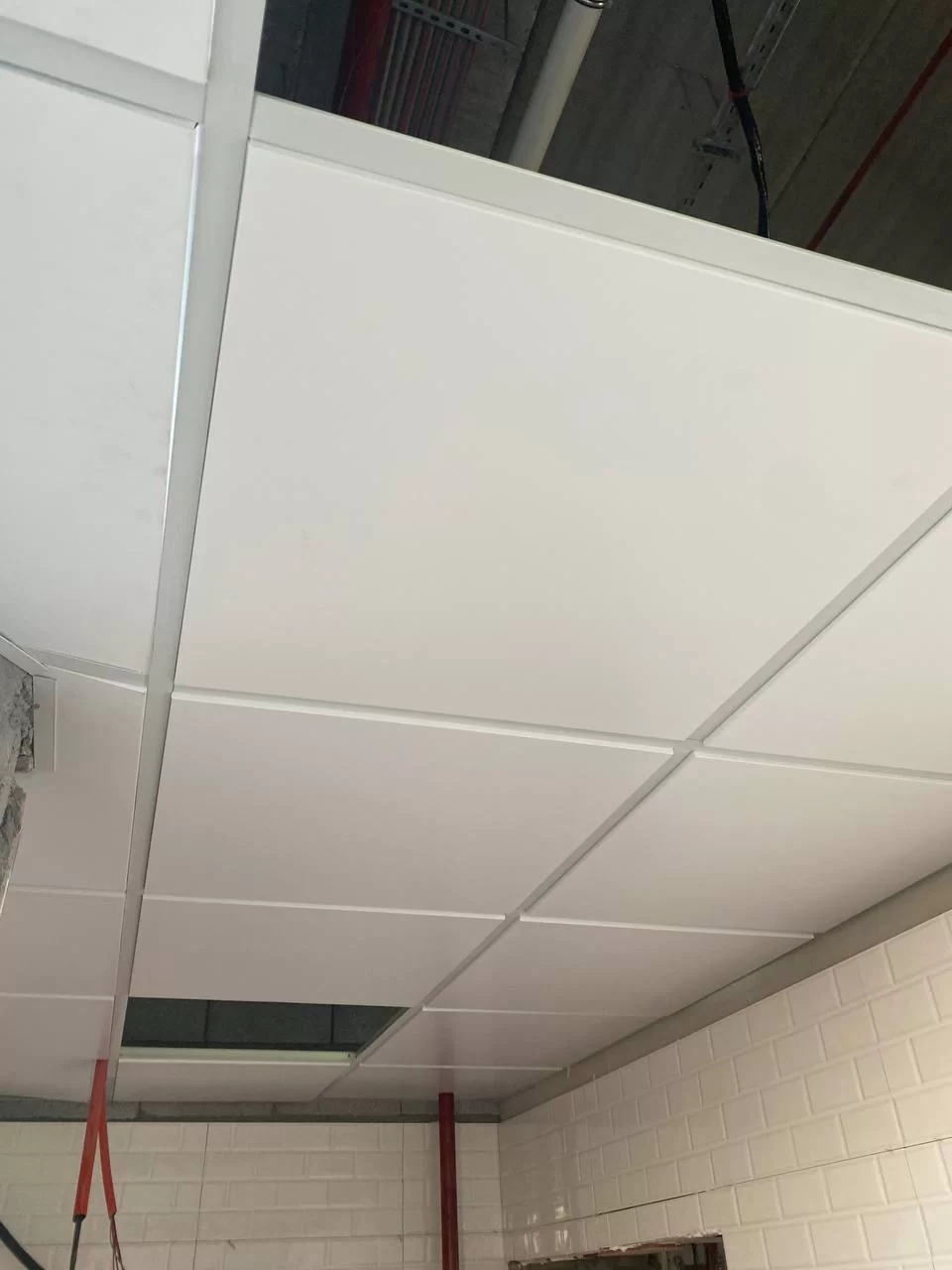 مربعات المنيوم مربعات جبس