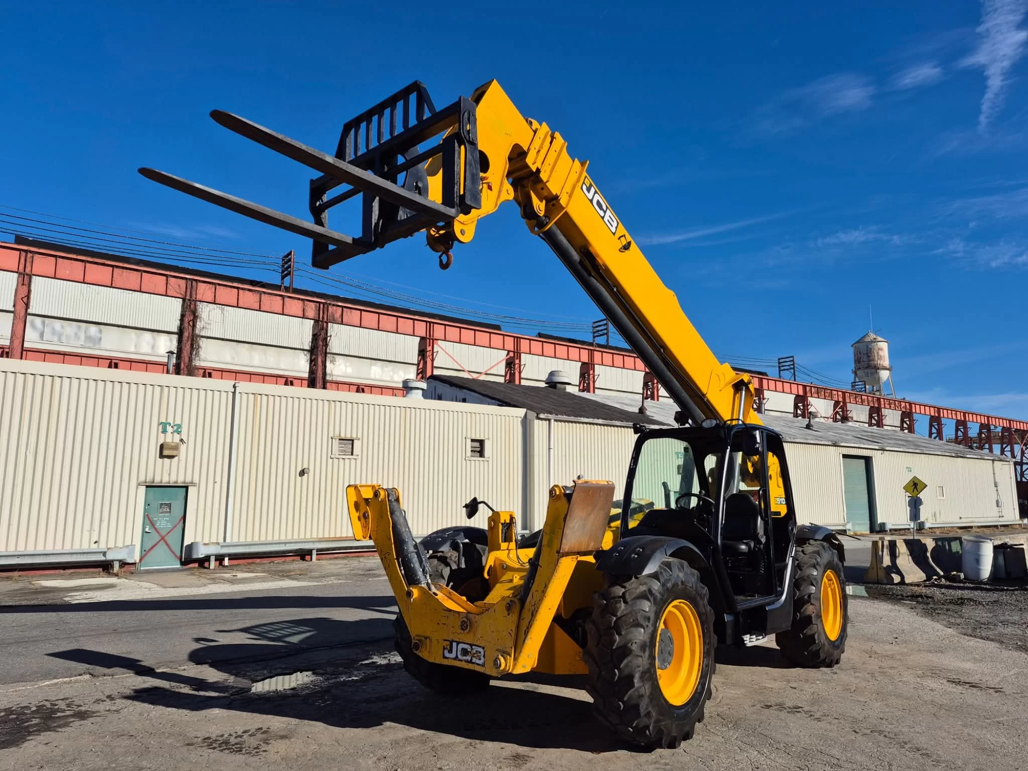 🚀 رافعات تلسكوبية JCB للإيجار الدمام الرياض الجبيل | قوة رفع 10–50 طن ⚡ جاهزية 24 ساعة