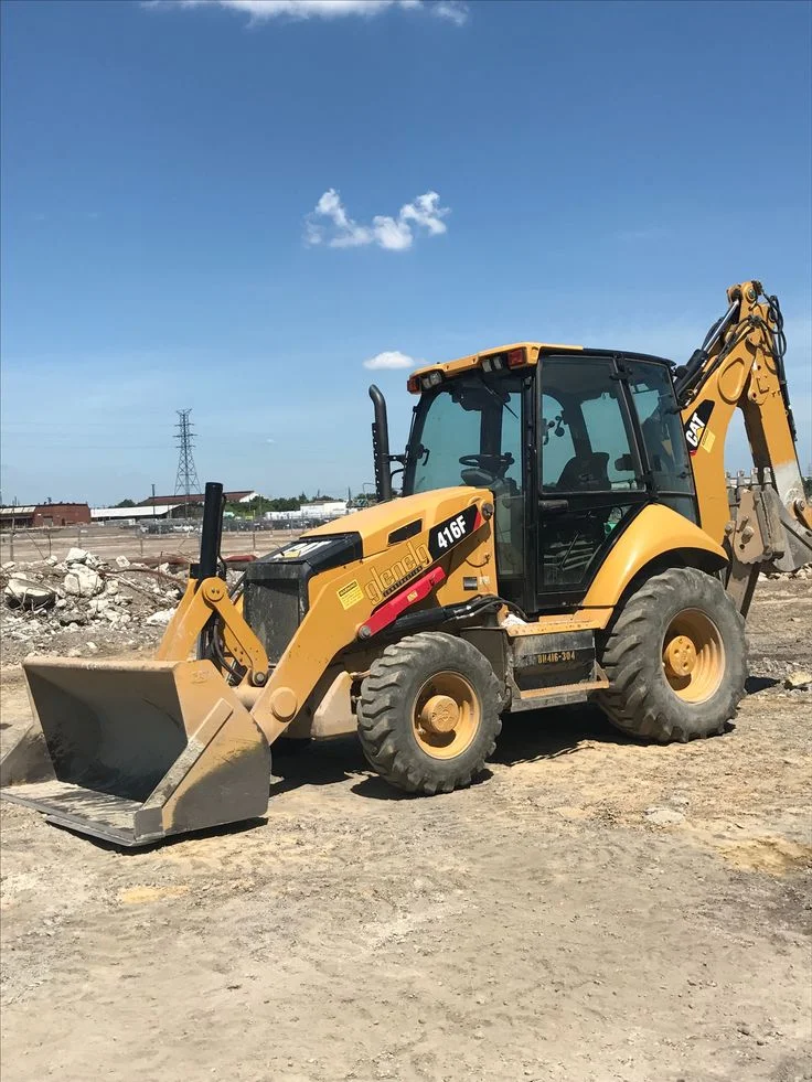 جي سي بي عرجا للايجار بوبكات للايجار JCB