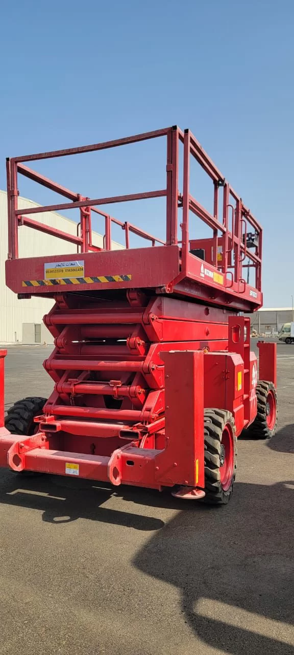 سيزر لفت 16متر 18متر ديزل للايجار