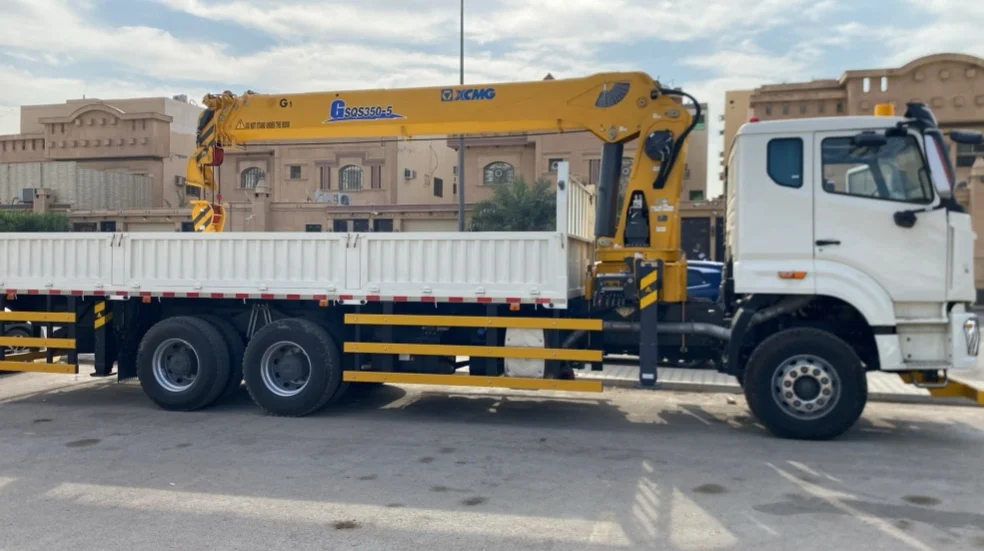 تأجير بوم تراك 20 طن للإيجار في جدة حي الخمرة | إيجار سطحة ونش كرين رفع Boom Truck لنقل ورفع المعدات والخزانات والمولدات