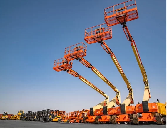 سيزرلفت و مانلفت وفوركلفت و كرينات للايجار