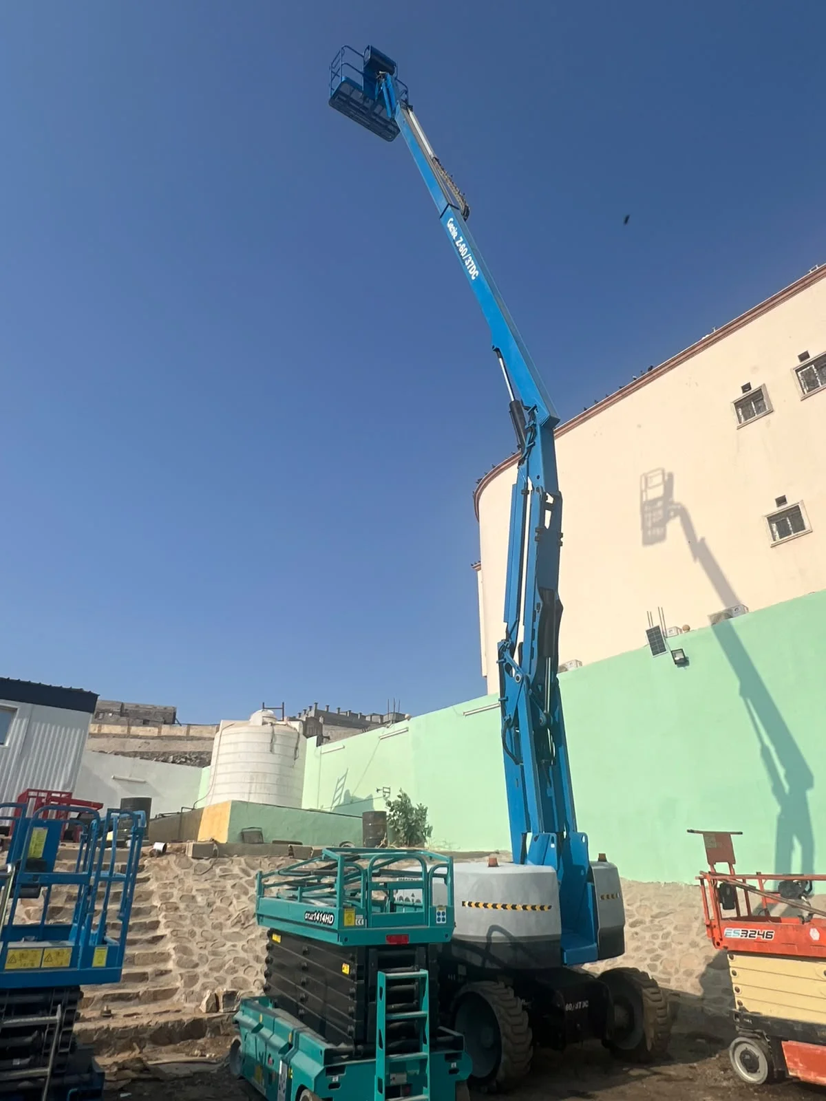 مان لفت للايجار بجده|Man lift |سيزرلفت للايجار