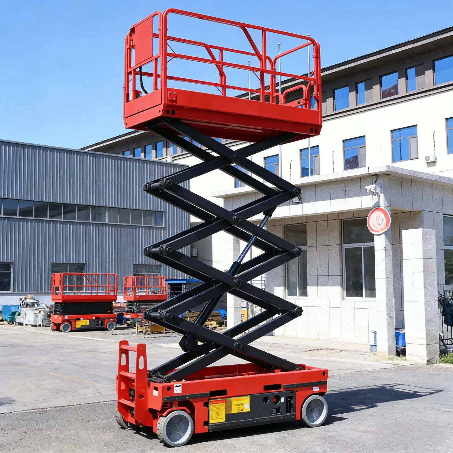 تأجير سيزرلفت | رافعات مقصية | بجميع أنواعها الخفيفة والثقيلة| 🔻 الدمام _ الرياض _ جدة  |📞 0530677958 | المقداد للتأجير 🥇