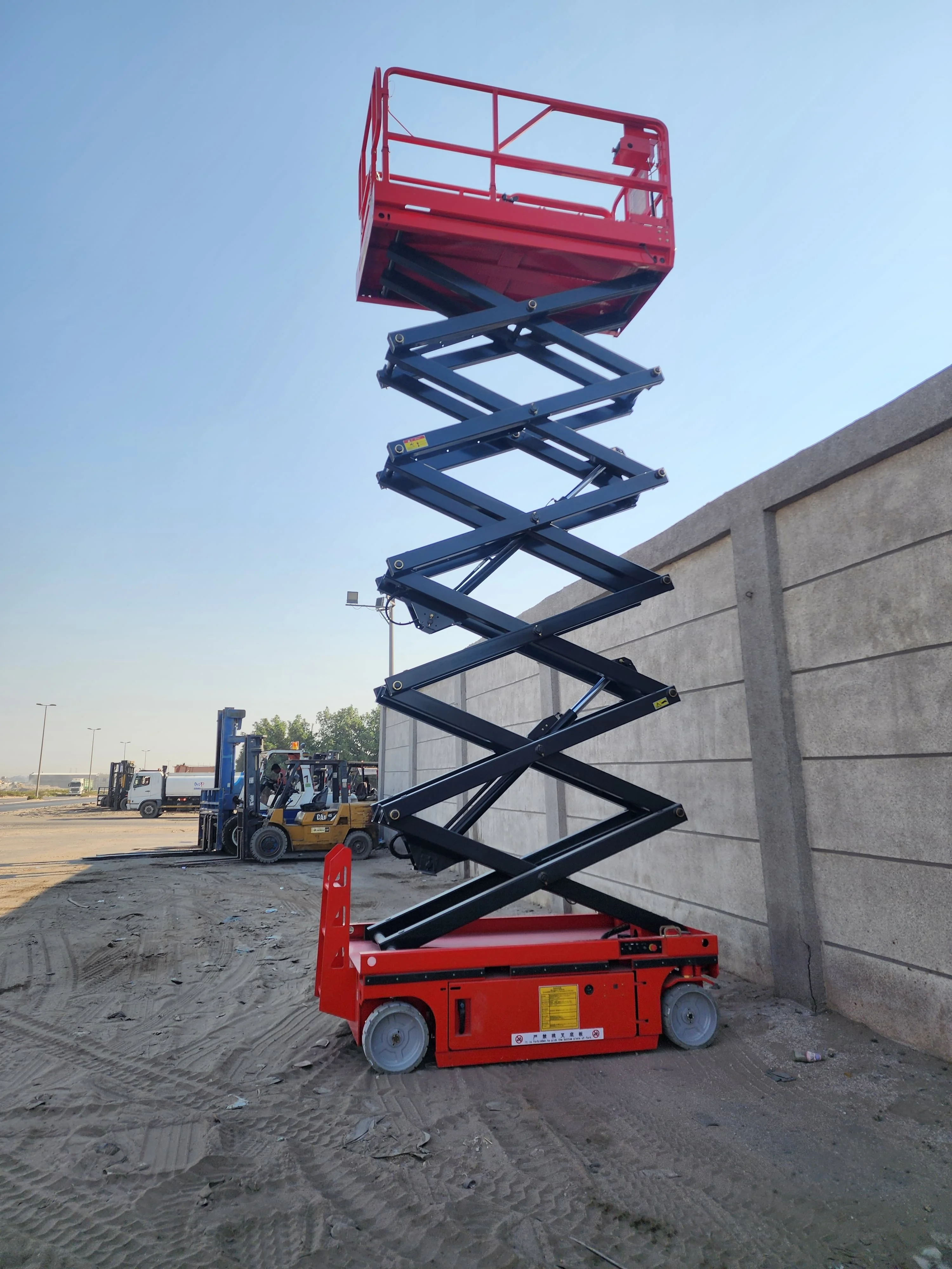 سيزر لفت فور كلفت رافعه شوكيه للايجا Caesar Lift for Rent, Forklift for Rent