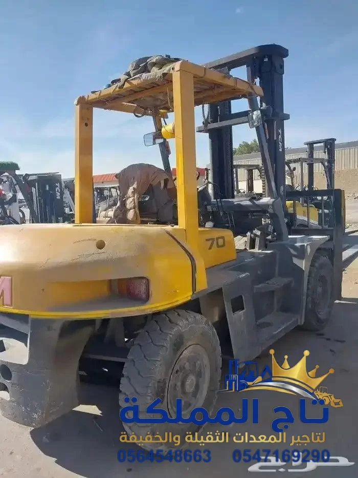 سيزر لفت للأيجار في الدمام - رافعات مقصية تاج المملكة