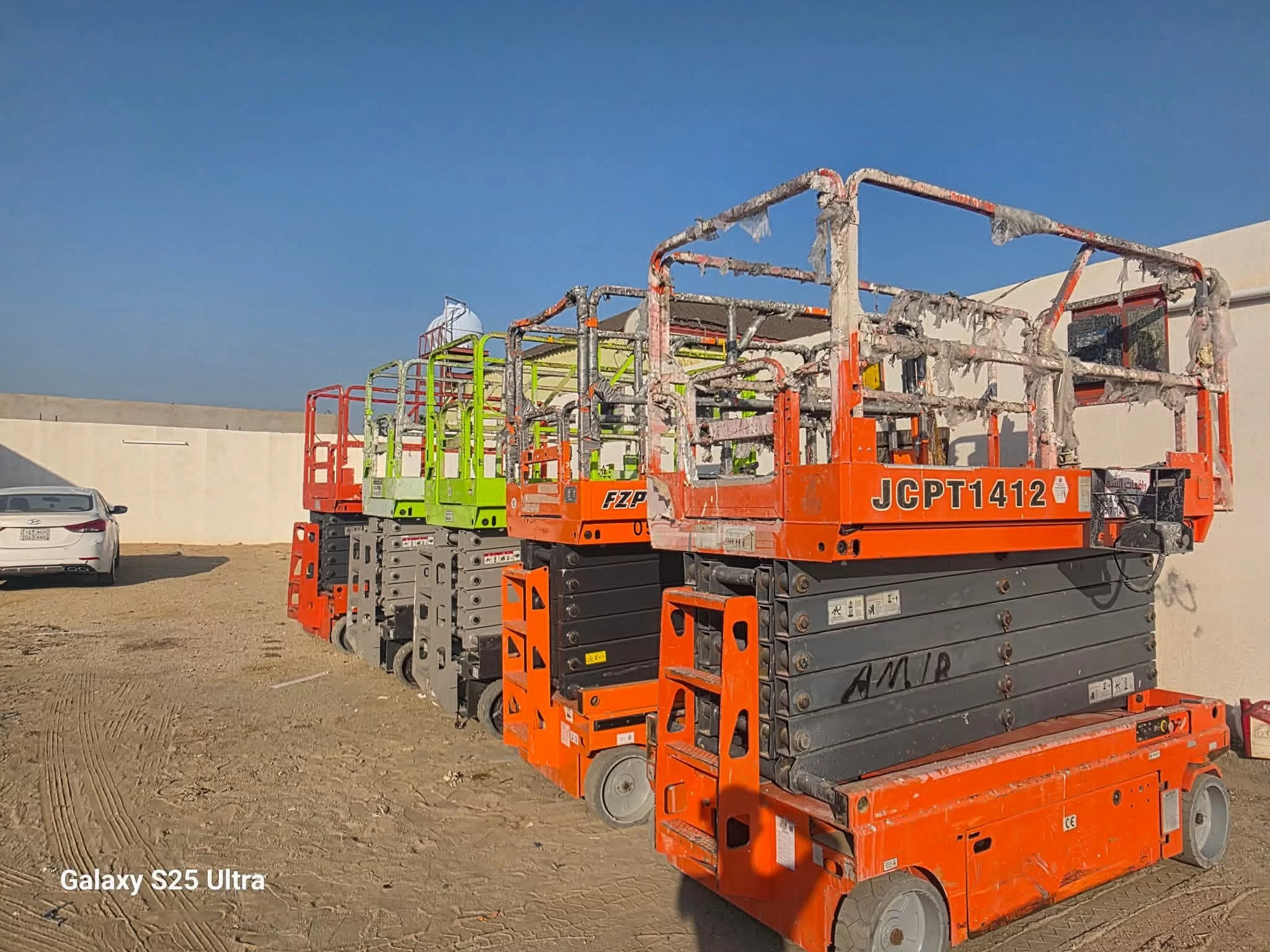 Scissor lift rental Jeddah | Riyadh Mecca | 2026