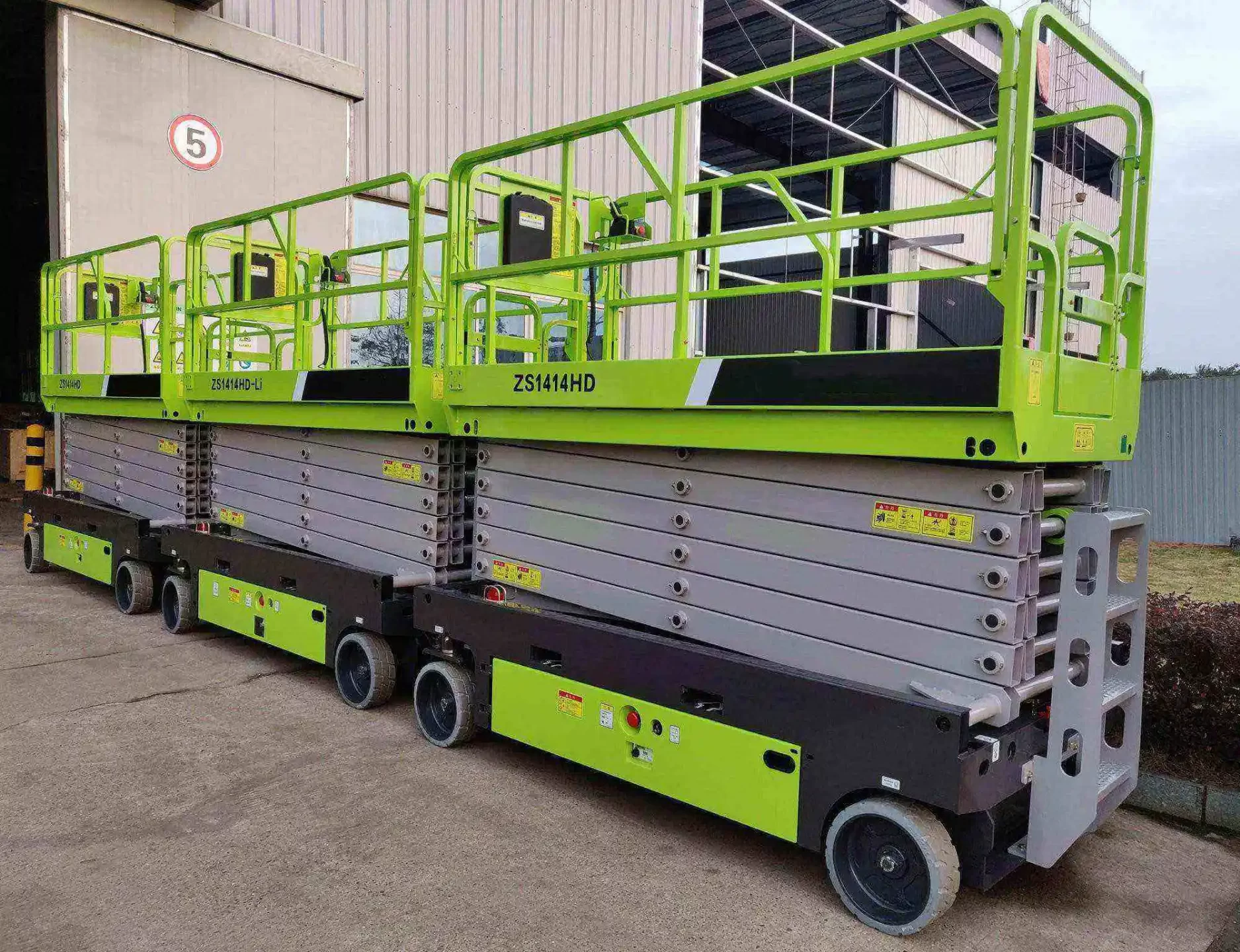 Manlift & Scissor Lift Rental Riyadh Dammam Jeddah | Boom Lift Platforms | 0530677958