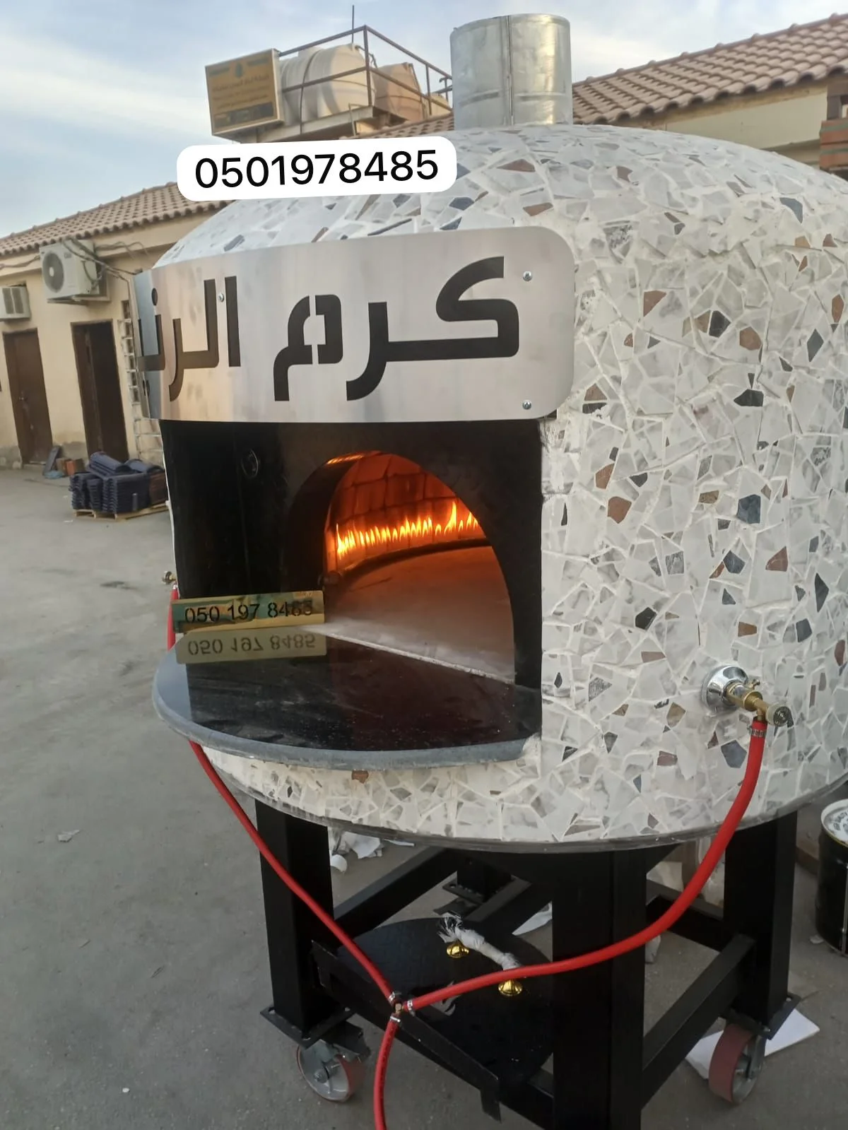 مصنع متخصص في تصنيع أفران بيتزا نابولي الإيطالية المتحركة والثابتة للمطاعم والمنازل