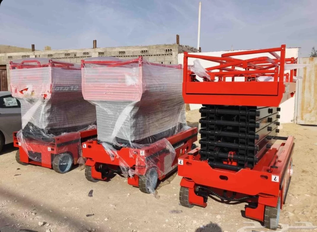 سيزرلفت للايجار scissor lift for rent مان لفت للإيجار الدمام الصناعية الثانية
